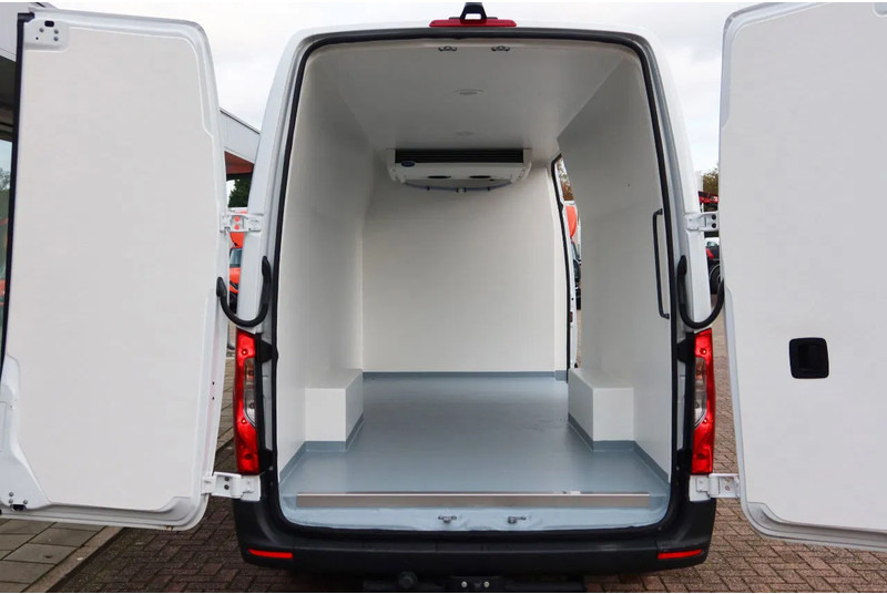 Mercedes-Benz Sprinter 317 L3 H2 Koel / Vries/ Verwarmen + 220 volt nachtaansluiting - Kjølebil: bilde 4 Mercedes-Benz Sprinter 317 L3 H2 Koel / Vries/ Verwarmen + 220 volt nachtaansluiting - Kjølebil: bilde 4