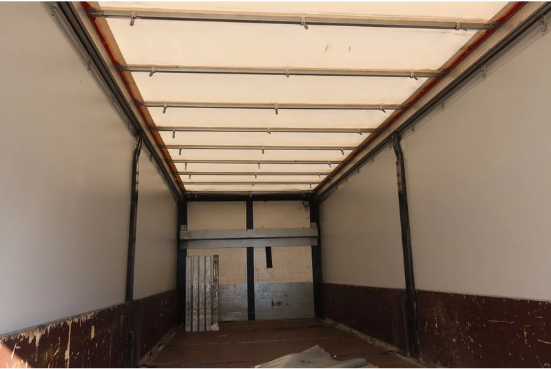 Scania Huifzeil Schuifdak - Kapellbil: bilde 4 Scania Huifzeil Schuifdak - Kapellbil: bilde 4