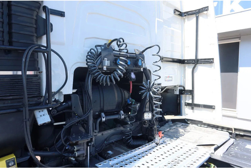 Volvo FH 460 Voith Retarder Standklima, Iparkcool - Trekkvogn: bilde 4 Volvo FH 460 Voith Retarder Standklima, Iparkcool - Trekkvogn: bilde 4