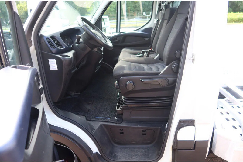 Iveco 40 C 18 Luchtering 3.0 L motor Tijhof opbouw - Varebil: bilde 5 Iveco 40 C 18 Luchtering 3.0 L motor Tijhof opbouw - Varebil: bilde 5