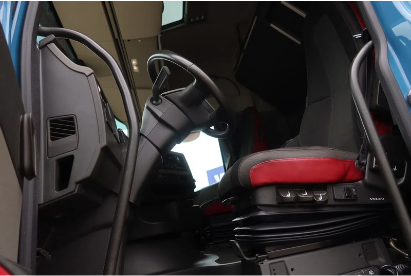 Volvo FH 460 Hooklift 8x2 Haakarm. 3x Steering axle - Lastebil med kabelsystem: bilde 5 Volvo FH 460 Hooklift 8x2 Haakarm. 3x Steering axle - Lastebil med kabelsystem: bilde 5