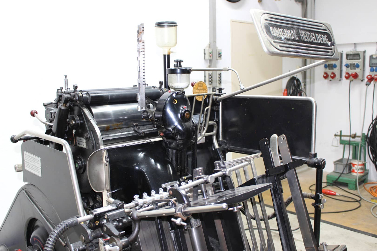 Heidelberg OHT - Papirskjæremaskin: bilde 4 Heidelberg OHT - Papirskjæremaskin: bilde 4