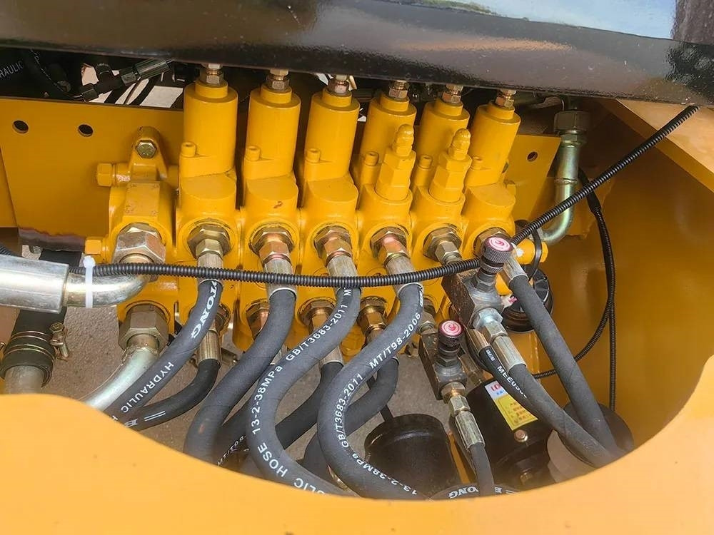 CAT 420F - Traktorgraver: bilde 4 CAT 420F - Traktorgraver: bilde 4