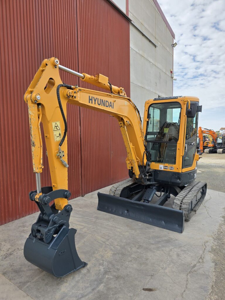 HYUNDAI ROBEX 35Z-9 - Minigraver: bilde 2 HYUNDAI ROBEX 35Z-9 - Minigraver: bilde 2