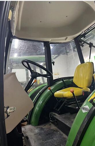 John Deere 1404 - Traktor: bilde 3 John Deere 1404 - Traktor: bilde 3