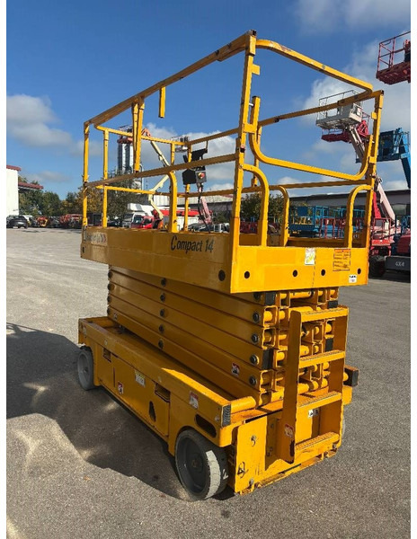 Haulotte Compact 14 - 13,80m Scherenarbeitsbühne *Akkus NEU - Sakselift: bilde 5 Haulotte Compact 14 - 13,80m Scherenarbeitsbühne *Akkus NEU - Sakselift: bilde 5