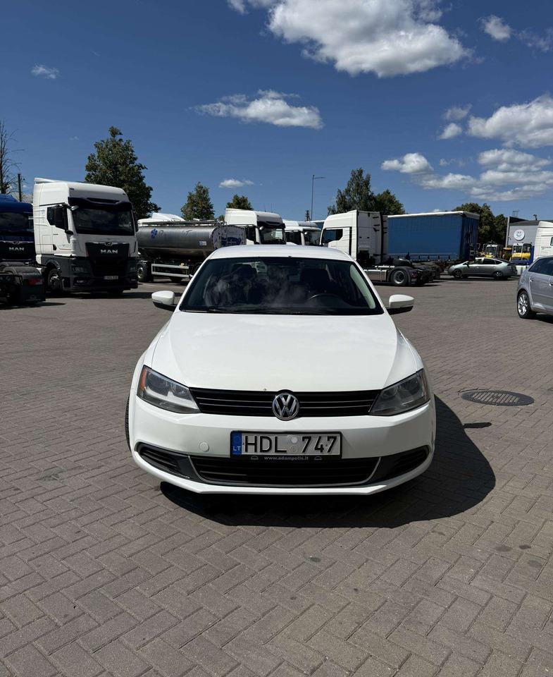 Volkswagen Jetta - Sedan: bilde 2 Volkswagen Jetta - Sedan: bilde 2