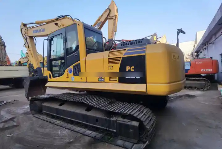 2022 model Komatsu 22 ton PC220-8 crawler digger PC200 Cheap used Original Japan PC220-8N crawler excavator original - Beltegraver: bilde 3 2022 model Komatsu 22 ton PC220-8 crawler digger PC200 Cheap used Original Japan PC220-8N crawler excavator original - Beltegraver: bilde 3