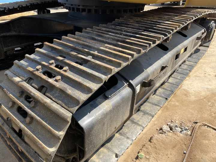 30 Ton Heavy Excavator Japan Origin Cat 330d 330dl 330d2 Fairly Used Caterpillar Mining Excavator With Jack Hammer In Shanghai - Beltegraver: bilde 2 30 Ton Heavy Excavator Japan Origin Cat 330d 330dl 330d2 Fairly Used Caterpillar Mining Excavator With Jack Hammer In Shanghai - Beltegraver: bilde 2