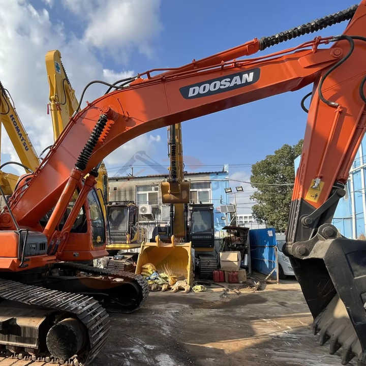 Best Selling DOOSAN excavator machine construction used machinery equipment dx225 DX60 DX70 DH60 DH220 used excavators in stock - Gravemaskin: bilde 1 Best Selling DOOSAN excavator machine construction used machinery equipment dx225 DX60 DX70 DH60 DH220 used excavators in stock - Gravemaskin: bilde 1