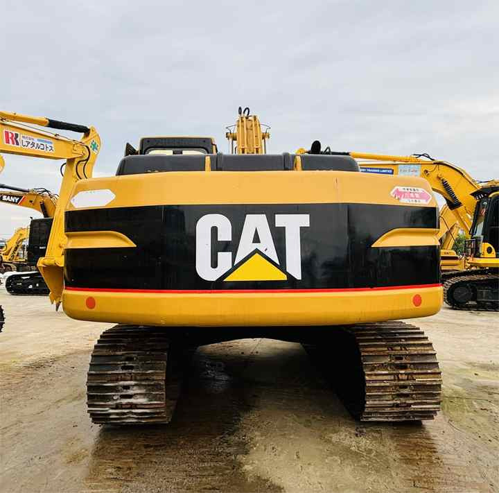 Caterpillar/cat Medium Used Excavator 20t Cat 320b,320c,320d Excavating Equipment With 0.8,1.0,1.2 Cbm Bucket Size In Shanghai - Beltegraver: bilde 2 Caterpillar/cat Medium Used Excavator 20t Cat 320b,320c,320d Excavating Equipment With 0.8,1.0,1.2 Cbm Bucket Size In Shanghai - Beltegraver: bilde 2