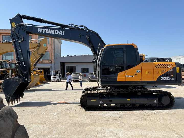 Cheap Price Original Used Hyundai 220 Excavator Hyundai 220LC-9s 220lc Excavator for Sale in Stock Secondhand Digger - Gravemaskin: bilde 5 Cheap Price Original Used Hyundai 220 Excavator Hyundai 220LC-9s 220lc Excavator for Sale in Stock Secondhand Digger - Gravemaskin: bilde 5