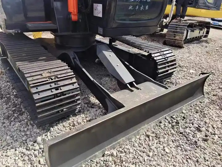 Beltegraver Cheap Small Tracked Excavator Hitachi Zaxis 70 Secondhand Mini Excavator  In Shanghai: bilde 6