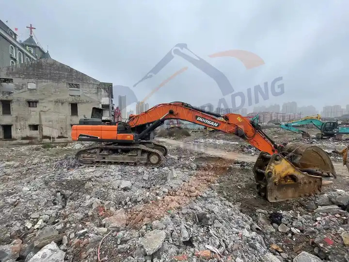Excavator Complete Drive Cab Assy DX225 DX520 DX520LC DX480LC Doosan DX340 cabin Doosan DX300 cabin - Gravemaskin: bilde 2 Excavator Complete Drive Cab Assy DX225 DX520 DX520LC DX480LC Doosan DX340 cabin Doosan DX300 cabin - Gravemaskin: bilde 2