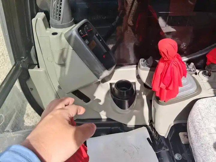Good Working Condition 7ton Used Excavator In Shanghai China 2019 Second Hand Hitachi Zx70 Used Excavator In Shanghai - Beltegraver: bilde 5 Good Working Condition 7ton Used Excavator In Shanghai China 2019 Second Hand Hitachi Zx70 Used Excavator In Shanghai - Beltegraver: bilde 5