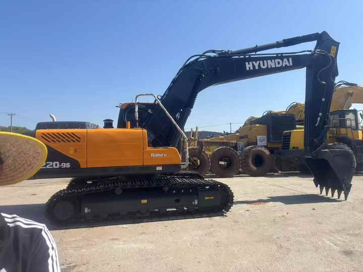 Heavy-duty Original Used Hyundai 220 Excavator Hyundai 220LC-9s 220LC-7 220lc Excavator for Sale in Stock - Gravemaskin: bilde 3 Heavy-duty Original Used Hyundai 220 Excavator Hyundai 220LC-9s 220LC-7 220lc Excavator for Sale in Stock - Gravemaskin: bilde 3