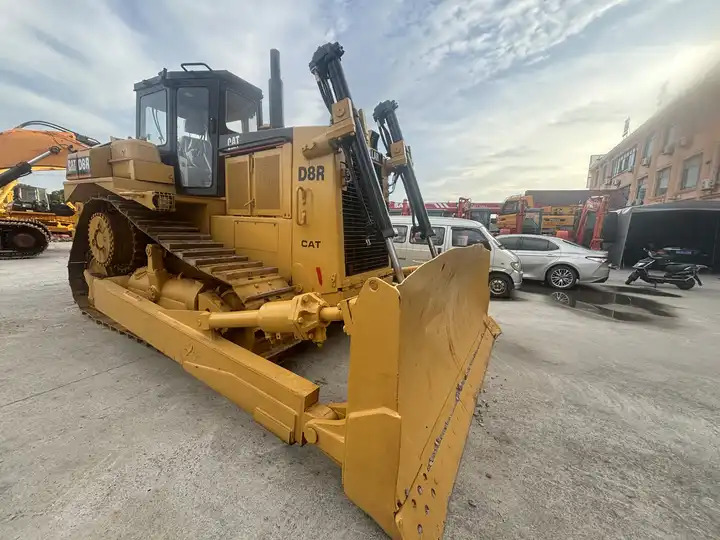 High Efficiency Used Caterpillar Bulldozer cat d8r Used Caterpillar d7g 6g d8r - Bulldozer: bilde 2 High Efficiency Used Caterpillar Bulldozer cat d8r Used Caterpillar d7g 6g d8r - Bulldozer: bilde 2
