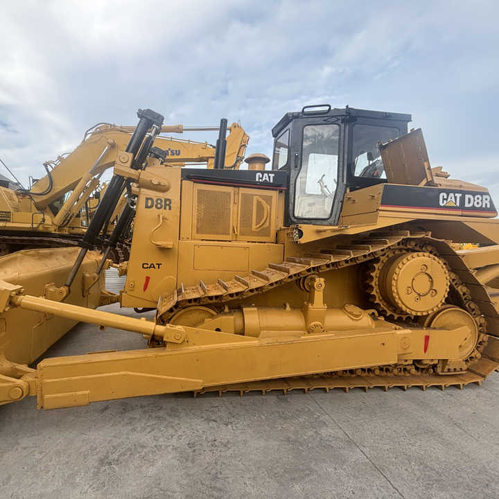 High Efficiency Used Caterpillar Bulldozer cat d8r Used Caterpillar d7g 6g d8r - Bulldozer: bilde 1 High Efficiency Used Caterpillar Bulldozer cat d8r Used Caterpillar d7g 6g d8r - Bulldozer: bilde 1
