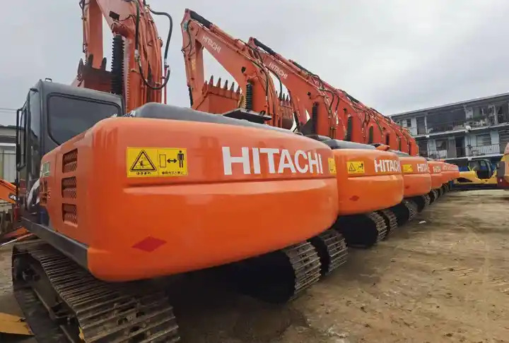 Japan Made Used Excavator Hitachi Ex200-1,Ex200 With Good Condition And Best Price Excavator Machine in Shanghai - Beltegraver: bilde 4 Japan Made Used Excavator Hitachi Ex200-1,Ex200 With Good Condition And Best Price Excavator Machine in Shanghai - Beltegraver: bilde 4