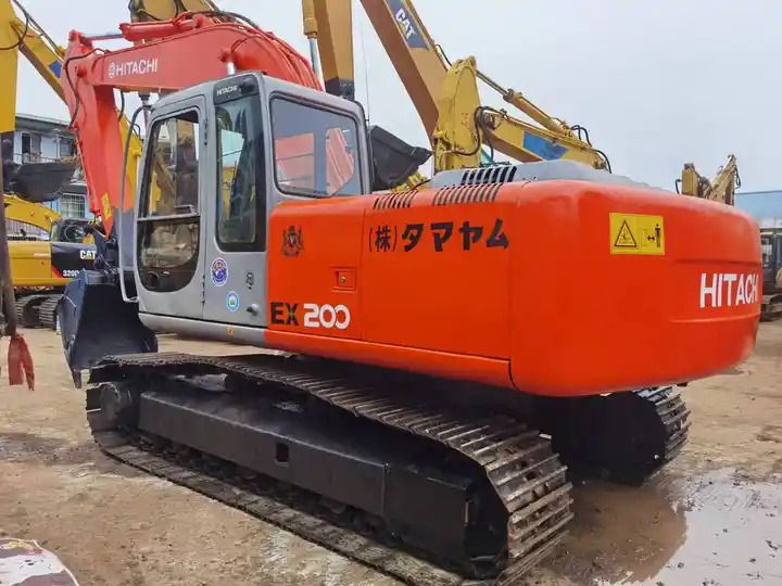 Japan Made Used Excavator Hitachi Ex200-1,Ex200 With Good Condition And Best Price Excavator Machine in Shanghai - Beltegraver: bilde 5 Japan Made Used Excavator Hitachi Ex200-1,Ex200 With Good Condition And Best Price Excavator Machine in Shanghai - Beltegraver: bilde 5
