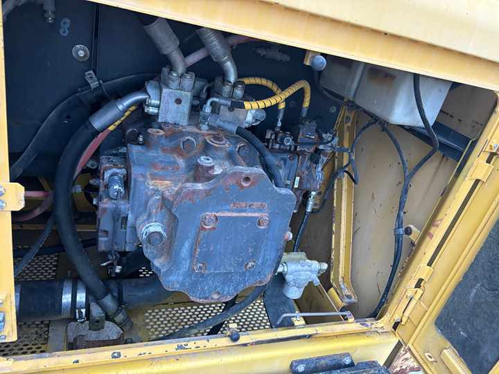 Japan Used komatsu Excavator Model PC800 PC700 PC460 Mining Excavator Excellent Condition with Good Price for Sale - Beltegraver: bilde 5 Japan Used komatsu Excavator Model PC800 PC700 PC460 Mining Excavator Excellent Condition with Good Price for Sale - Beltegraver: bilde 5