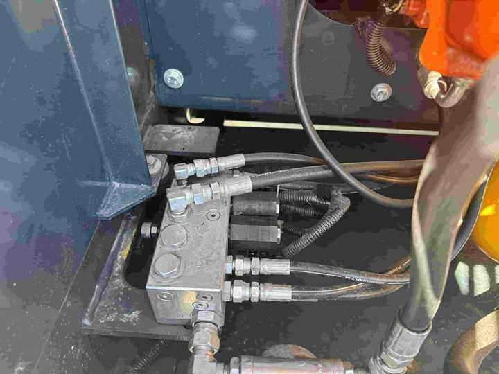 Less Hour 22 Tons Korea Original Used Hyundai 220LC-9S 225LC-9T Excavator for Sale - Gravemaskin: bilde 3 Less Hour 22 Tons Korea Original Used Hyundai 220LC-9S 225LC-9T Excavator for Sale - Gravemaskin: bilde 3