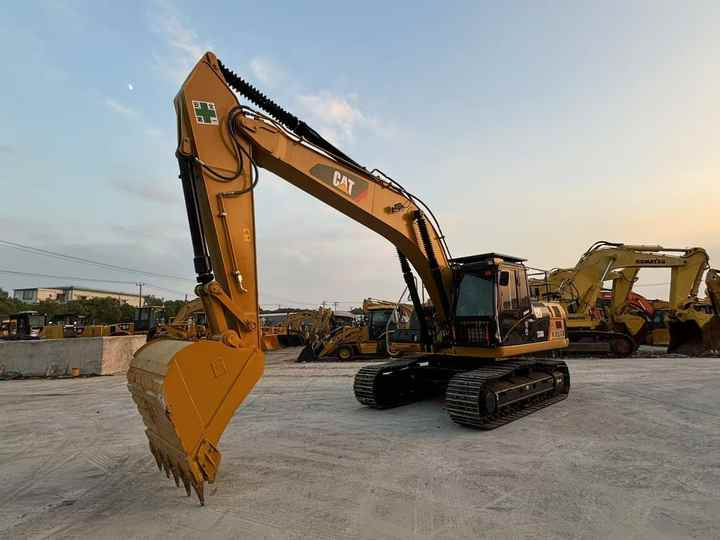 Original Japan Cat Excavadora Caterpillar 330D2L Excavator Digger Cat 330d Heavy Machinery for Construction - Gravemaskin: bilde 4 Original Japan Cat Excavadora Caterpillar 330D2L Excavator Digger Cat 330d Heavy Machinery for Construction - Gravemaskin: bilde 4