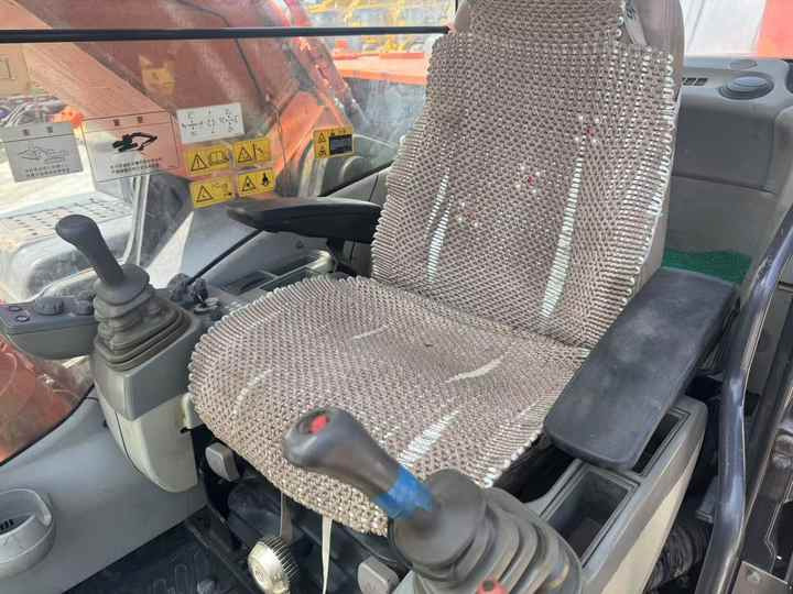 Used Machinery ZX350-5G ZX350-3G 35 Ton Crawler Used Hitachi Excavators Hitachi Heavy Duty Machine ZAXIS 350-5G 350-3G for Sale - Gravemaskin: bilde 4 Used Machinery ZX350-5G ZX350-3G 35 Ton Crawler Used Hitachi Excavators Hitachi Heavy Duty Machine ZAXIS 350-5G 350-3G for Sale - Gravemaskin: bilde 4