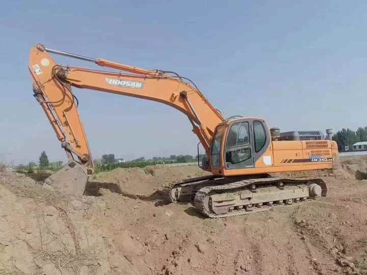 Used Original Korea Doosan 34 Ton Excavator with Cheap Price and Good Condition DOOSAN Dx340LCA Dx225 Dx330 DX360for Sale - Gravemaskin: bilde 2 Used Original Korea Doosan 34 Ton Excavator with Cheap Price and Good Condition DOOSAN Dx340LCA Dx225 Dx330 DX360for Sale - Gravemaskin: bilde 2