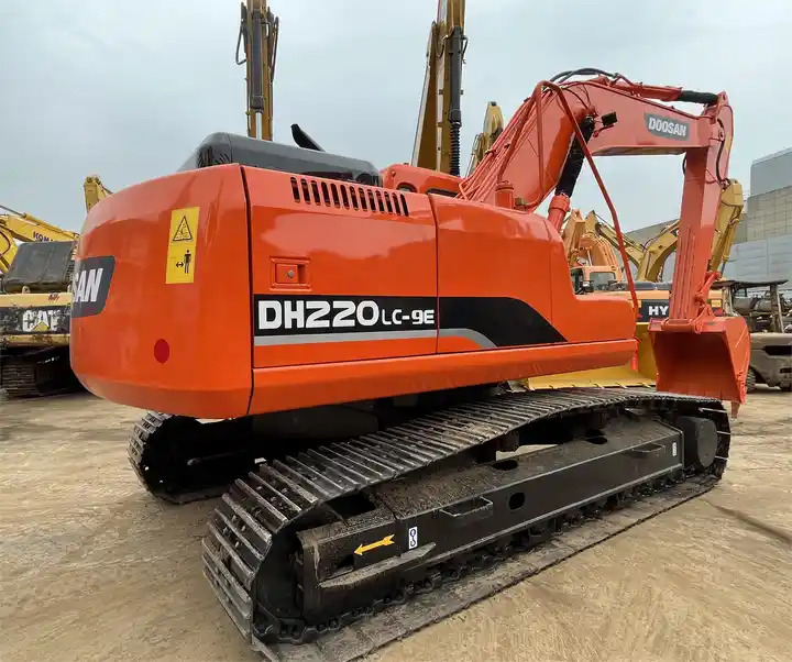 Used original Korea Doosan 20 ton excavator with cheap price and good condition DOOSAN Dx220LC-9e - Beltegraver: bilde 2 Used original Korea Doosan 20 ton excavator with cheap price and good condition DOOSAN Dx220LC-9e - Beltegraver: bilde 2