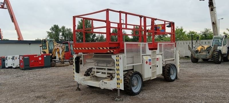 Genie GS3390 - 12,06 m - 4x4 - diesel - Sakselift: bilde 2 Genie GS3390 - 12,06 m - 4x4 - diesel - Sakselift: bilde 2