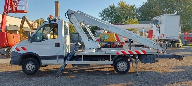Iveco Daily Multitel 160 ALU DS - 16m - Billift: bilde 5 Iveco Daily Multitel 160 ALU DS - 16m - Billift: bilde 5