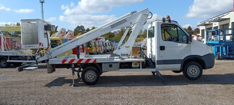 Iveco Daily Multitel 160 ALU DS - 16m - Billift: bilde 4 Iveco Daily Multitel 160 ALU DS - 16m - Billift: bilde 4
