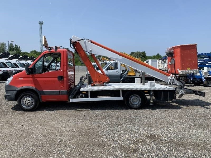 Iveco Daily Multitel 160 ALU DS - 16m - Billift: bilde 5 Iveco Daily Multitel 160 ALU DS - 16m - Billift: bilde 5