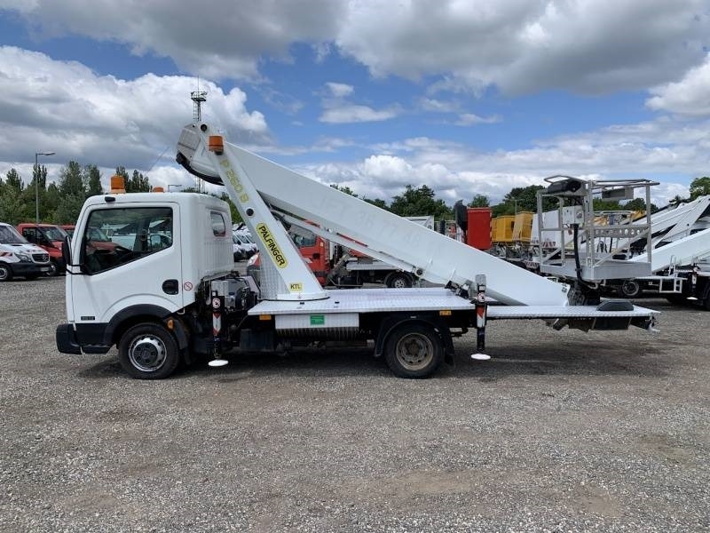 Nissan Cabstar Palfinger P260B - 25,6 m - 230 kg - Billift: bilde 5 Nissan Cabstar Palfinger P260B - 25,6 m - 230 kg - Billift: bilde 5