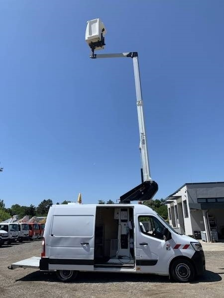 Leie Renault Master Klubb KL32 - 12,5 m, 120 kg  Renault Master Klubb KL32 - 12,5 m, 120 kg: bilde 10