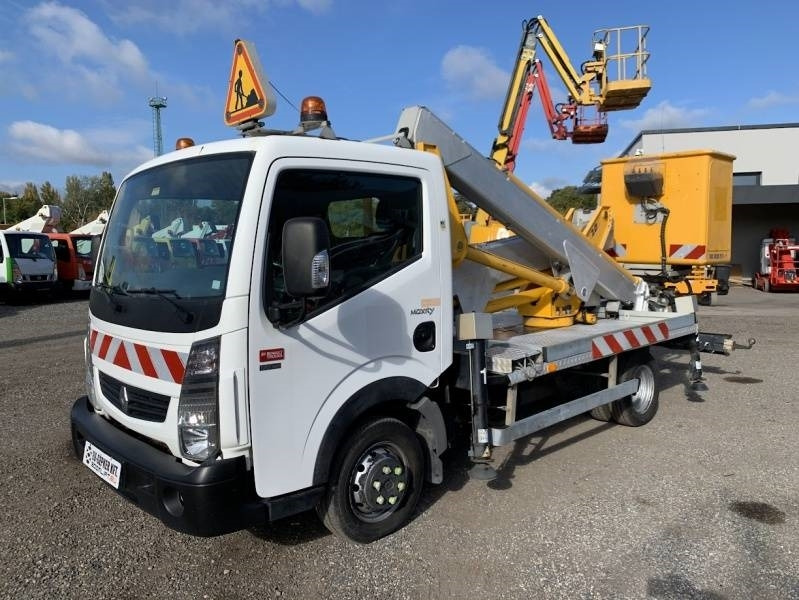 Renault Maxity Multitel MX200 - 20 m - Billift: bilde 2 Renault Maxity Multitel MX200 - 20 m - Billift: bilde 2
