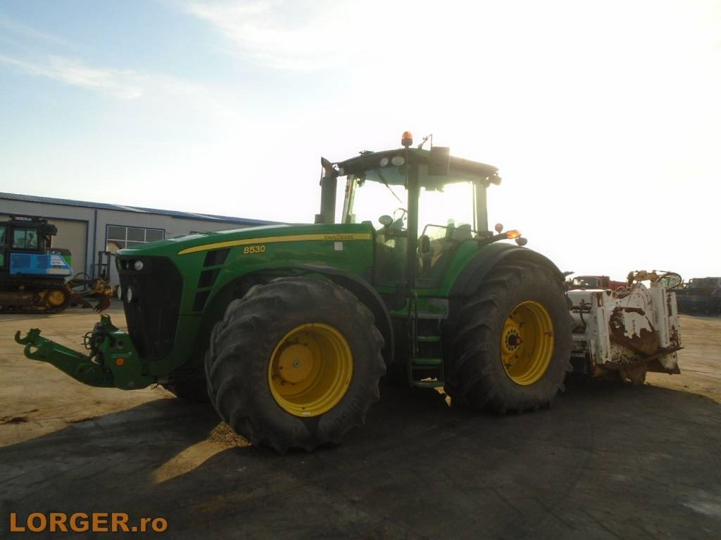 John Deere 8530 cu stabilizator de sol Wirtgen WS 250. - Traktor: bilde 2 John Deere 8530 cu stabilizator de sol Wirtgen WS 250. - Traktor: bilde 2