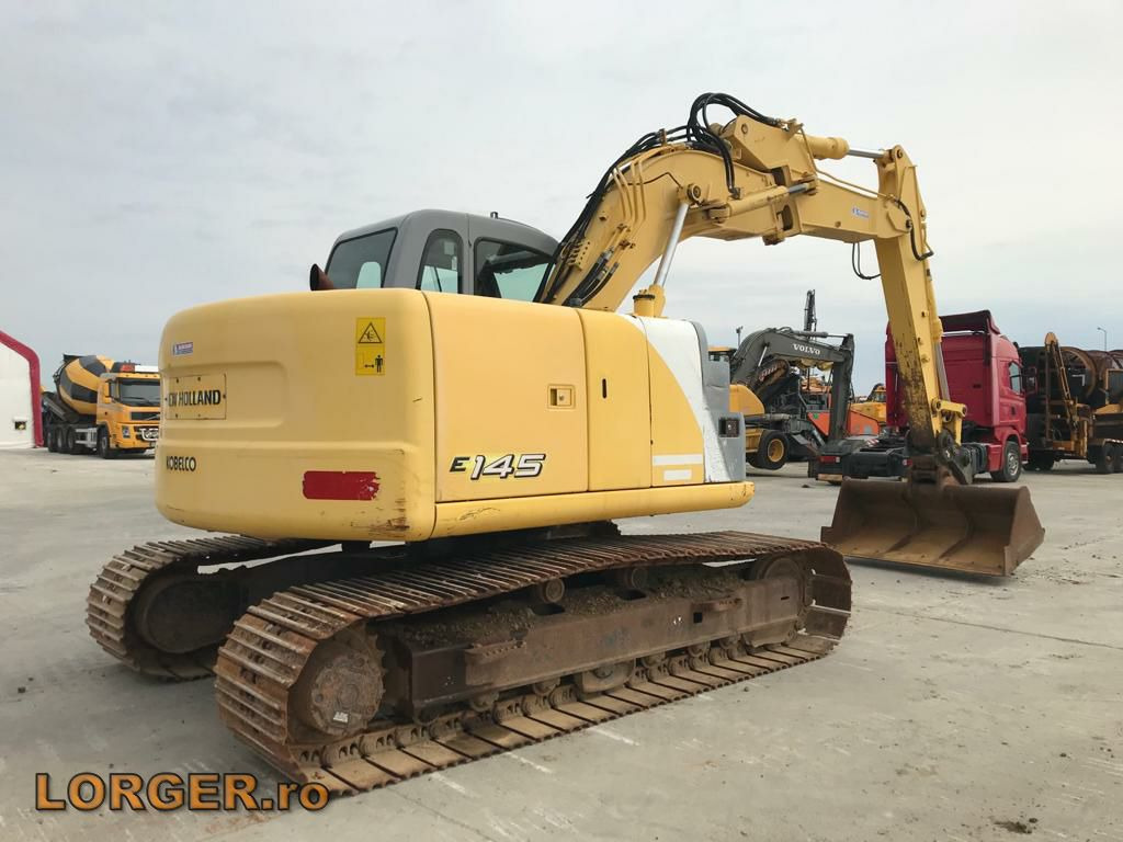 New Holland E 145 - Beltegraver: bilde 5 New Holland E 145 - Beltegraver: bilde 5