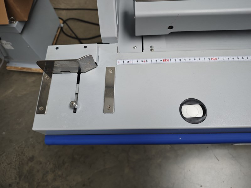 Horizon BQ-270V | 371.000 | 2011 - Innbindingsmaskin: bilde 4 Horizon BQ-270V | 371.000 | 2011 - Innbindingsmaskin: bilde 4