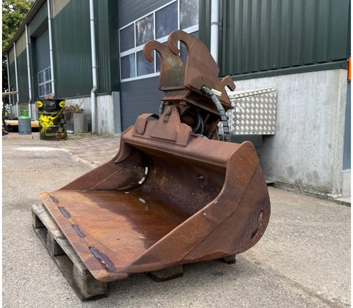 Cangini Benne CW10 Tiltbucket / kantelbak Schwenklöffel - Skuffe for Bygg og anlegg: bilde 2 Cangini Benne CW10 Tiltbucket / kantelbak Schwenklöffel - Skuffe for Bygg og anlegg: bilde 2