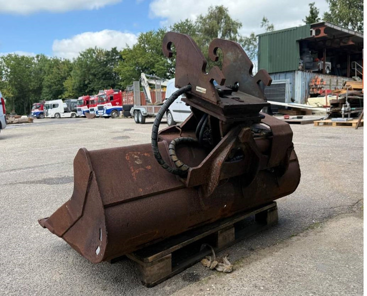 Cangini Benne CW10 Tiltbucket / kantelbak Schwenklöffel - Skuffe for Bygg og anlegg: bilde 3 Cangini Benne CW10 Tiltbucket / kantelbak Schwenklöffel - Skuffe for Bygg og anlegg: bilde 3