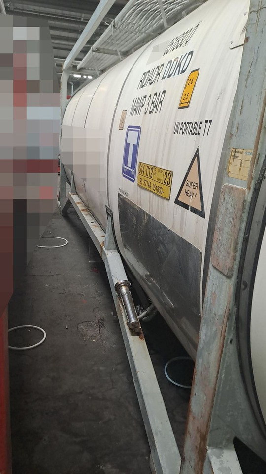 31.000 Liter V4A ADR bis 6/2026 mehrmals vorha - Tankcontainer: bilde 2 31.000 Liter V4A ADR bis 6/2026 mehrmals vorha - Tankcontainer: bilde 2