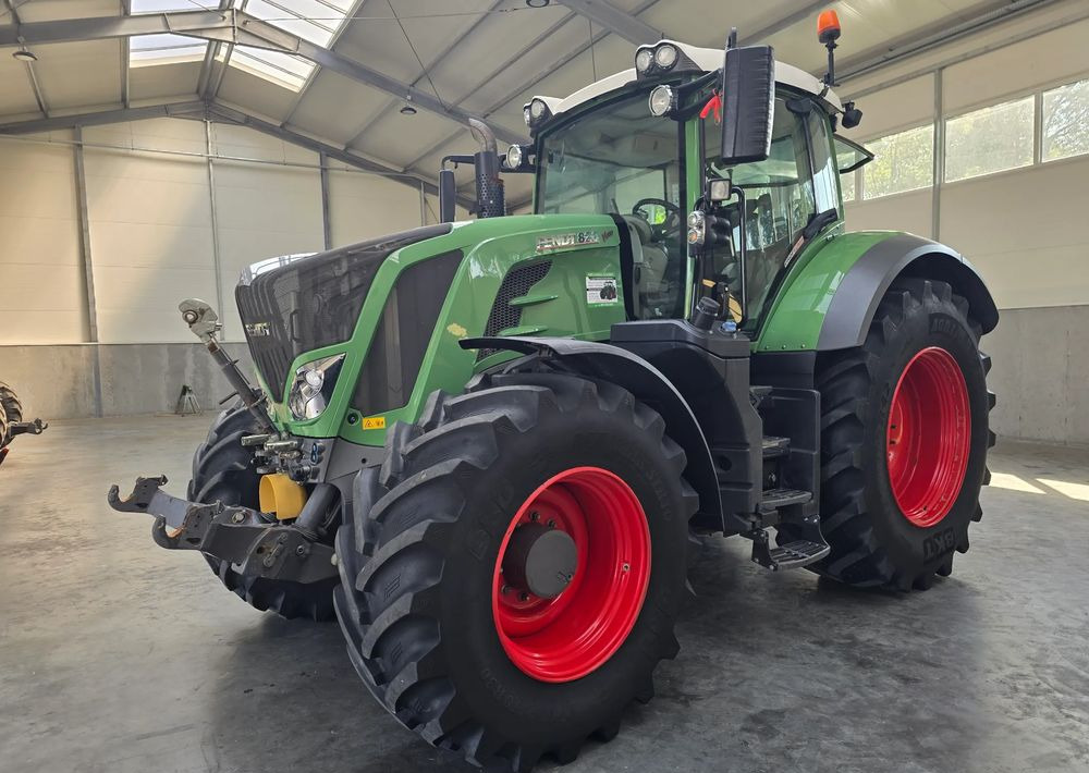 Fendt 828 S4 - Traktor: bilde 1 Fendt 828 S4 - Traktor: bilde 1