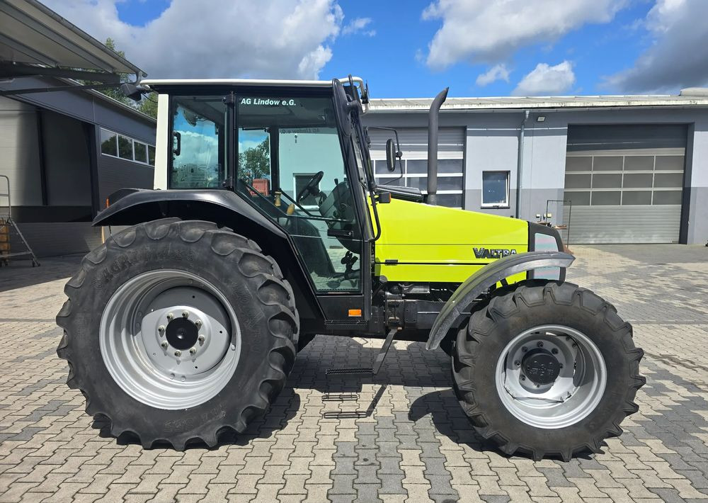 Valtra 800 - Traktor: bilde 5 Valtra 800 - Traktor: bilde 5