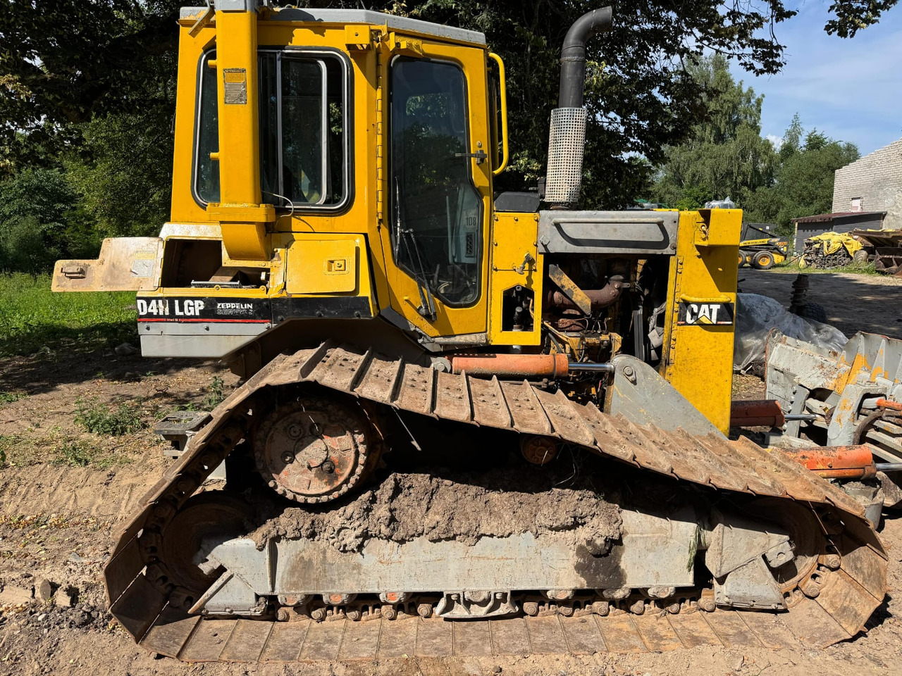 CATERPILLAR D4H LGP - Bulldozer: bilde 1 CATERPILLAR D4H LGP - Bulldozer: bilde 1