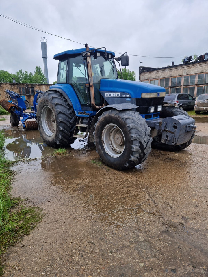 FORD 8670 - Traktor: bilde 1 FORD 8670 - Traktor: bilde 1