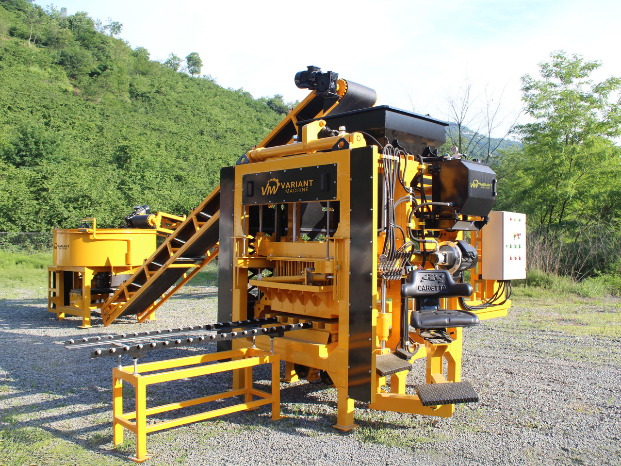Block Macking Machine | 3.000 Concrete Block - 255 m² Paving Block | 30.000 USD - Blokkmaskin: bilde 1 Block Macking Machine | 3.000 Concrete Block - 255 m² Paving Block | 30.000 USD - Blokkmaskin: bilde 1