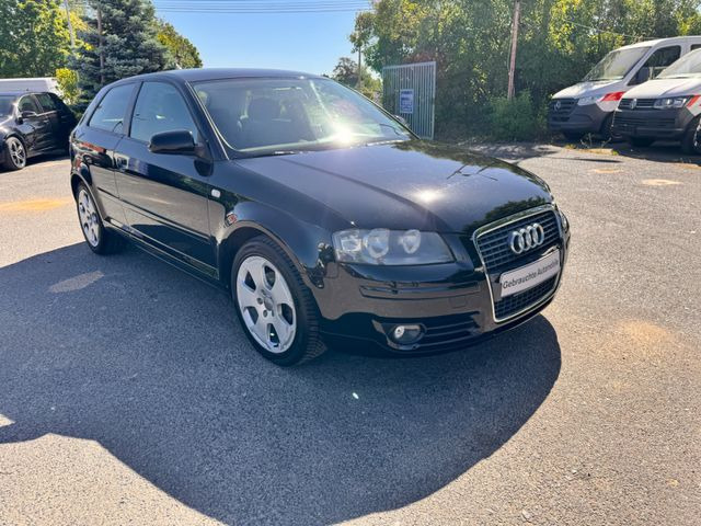 Audi A3 2.0 FSI Ambition S3 nur Export!! - Personenbil: bilde 2 Audi A3 2.0 FSI Ambition S3 nur Export!! - Personenbil: bilde 2
