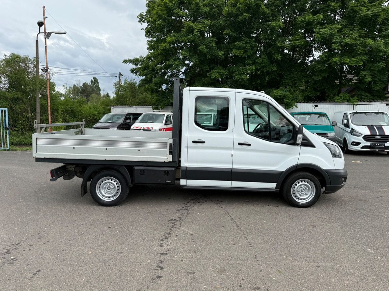 Ford Transit Pritsche 310 L2 Doppelkabine - Varebil med plan, Varebil med dobbelt førerhus: bilde 3 Ford Transit Pritsche 310 L2 Doppelkabine - Varebil med plan, Varebil med dobbelt førerhus: bilde 3